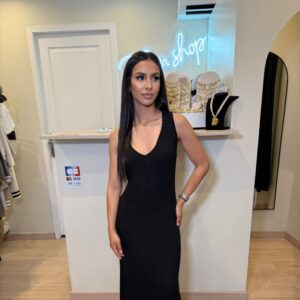 Robe noir en maille