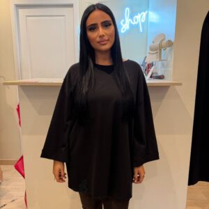 TEESHIRT OVER NOIR